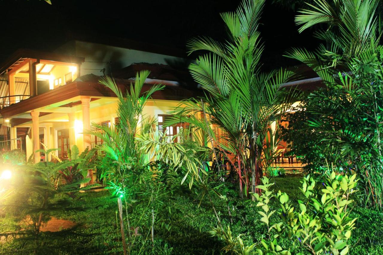 Hotel BEJEWELLED Sigiriya Dış mekan fotoğraf